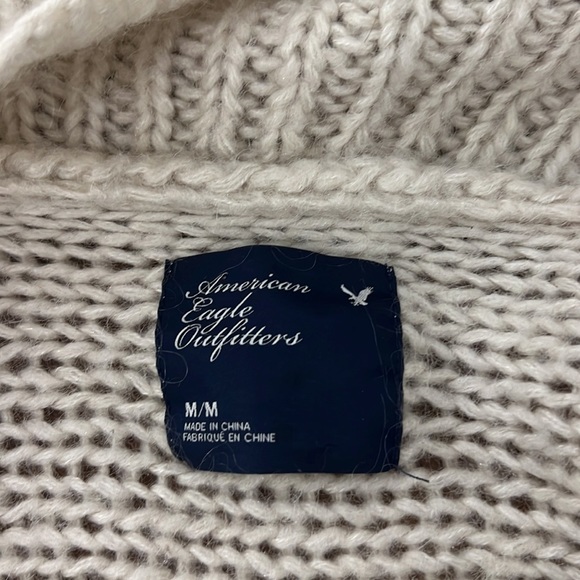 American Eagle Cardigan - Picture 3 of 4
